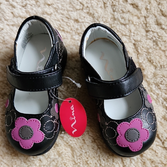Nina Other - NWT Nina Chica Mary Jane Toddler Shoe Size 5M